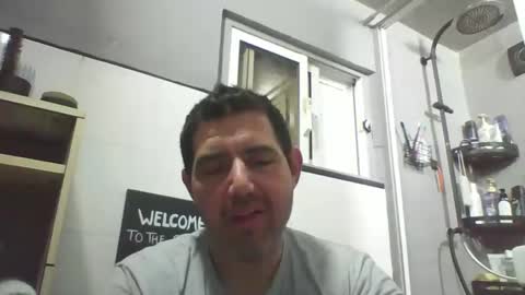 Snapshot of windowpane5 chatting on February 21, 10:48 pm windowpane online show from February 21, 10:48 pm