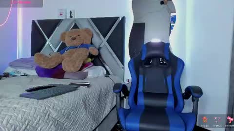 winniepooh_69 online show from June 11, 9:02 pm