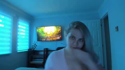 Winter Miracle online show from April 25, 1:41 pm