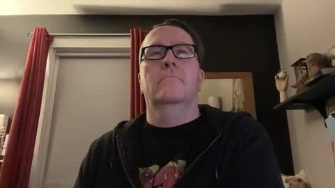 Snapshot of wintyr chatting on December 27, 10:48 pm wintyr online show from December 27, 10:48 pm