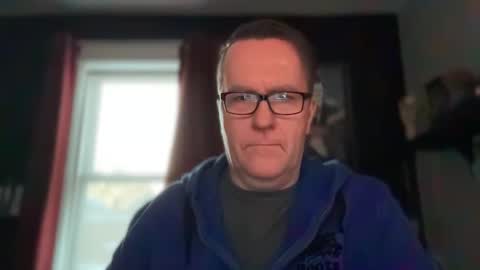 Snapshot of wintyr chatting on February 24, 10:47 pm wintyr online show from February 24, 10:47 pm