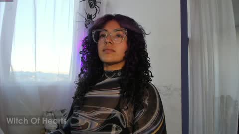 Snapshot of witchofhearts chatting on January 21, 10:51 pm     Luna Violeta  A r t i s t  online show from January 21, 10:51 pm