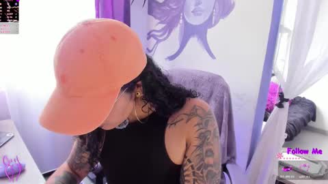     Luna Violeta  A r t i s t  online show from November 18, 7:28 pm