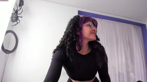 Snapshot of witchofhearts chatting on March 11, 8:53 pm     Luna Violeta  A r t i s t  online show from March 11, 8:53 pm