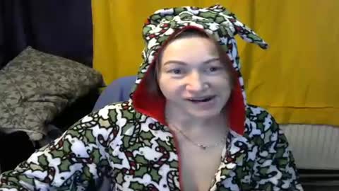 wleslymosw online show from December 21, 10:28 am