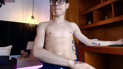  W O L F  online show from April 16, 11:54 am