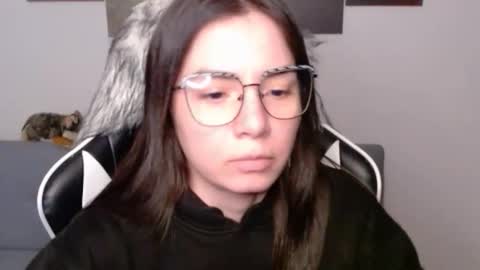 Alex online show from February 3, 2:08 am