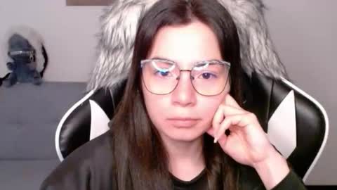 Alex online show from December 21, 2:18 am