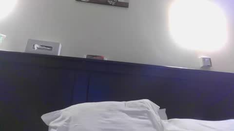 Snapshot of women_need_respect2 chatting on October 12, 10:00 pm women_need_respect2 online show from October 12, 10:00 pm