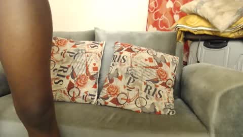 Snapshot of wonderfullight chatting on December 26, 7:24 am SHENIEL RODRIGUEZ online show from December 26, 7:24 am