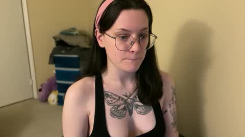 Lucina online show from January 28, 12:15 am