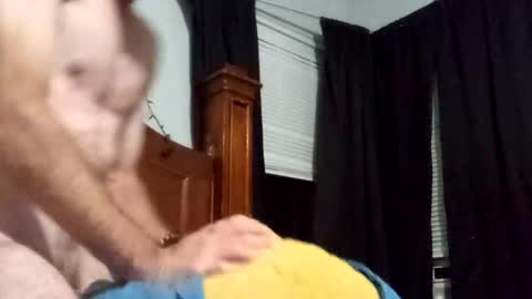 wowsers1230 online show from April 8, 8:28 am