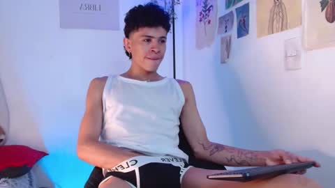 Snapshot of wyatt_444 chatting on December 23, 5:22 pm wyatt online show from December 23, 5:22 pm