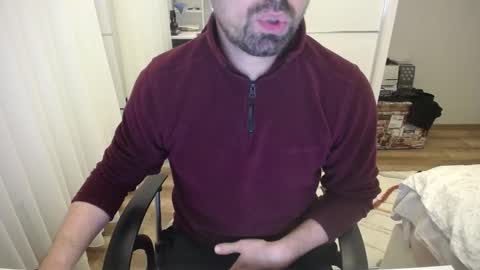 Mr. Lonely online show from October 19, 9:30 pm