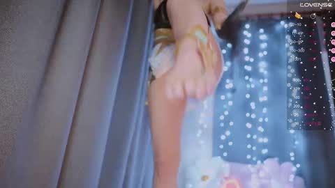 Lucy online show from March 22, 4:33 pm