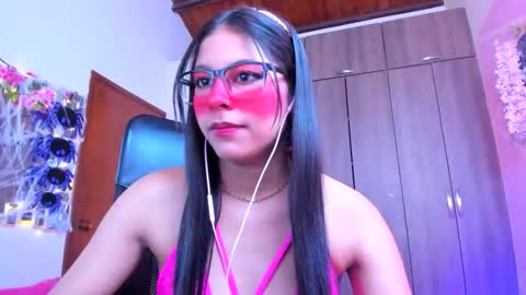 XALLYSONX online show from November 1, 12:04 pm