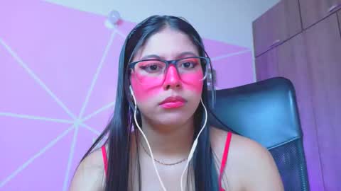 XALLYSONX online show from April 1, 1:41 pm