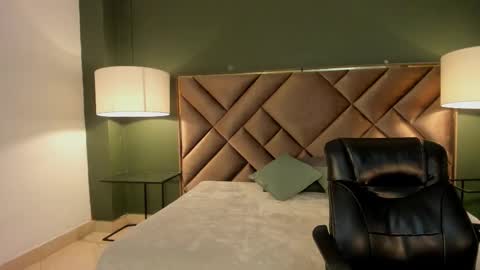 xam_collen online show from March 9, 5:50 pm