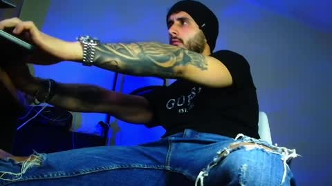 XanderCageX online show from April 9, 8:25 pm