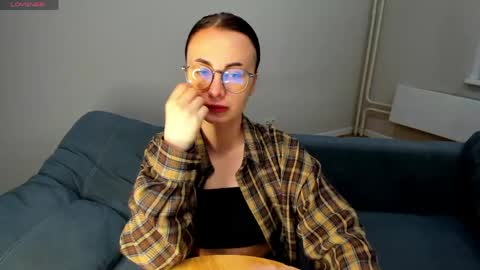 Alice online show from May 30, 3:32 pm