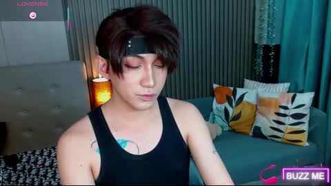 khris online show from November 8, 5:38 pm