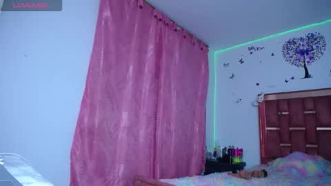 xayu online show from October 2, 7:07 am