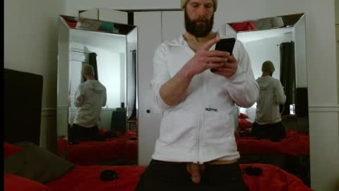 xbigshooter85 online show from April 3, 3:35 am