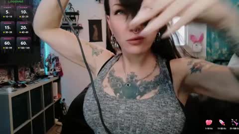 Snapshot of xcaitieragex chatting on October 7, 2:46 pm Caitie Rage online show from October 7, 2:46 pm