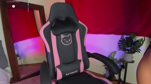 Kanae. online show from October 20, 1:21 am