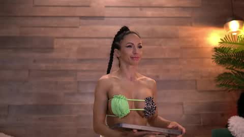 Xena online show from April 19, 4:57 am