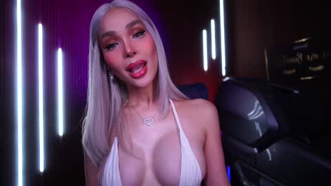 Anne online show from September 24, 3:13 am