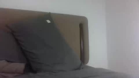 xhotskinny69x online show from May 7, 9:43 pm