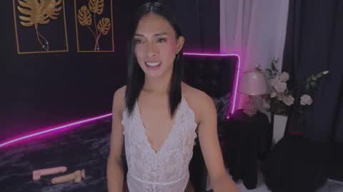 ur new addiction is here online show from November 23, 5:33 pm