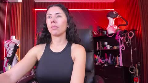 XiaQueen   I M online show from November 15, 8:10 pm