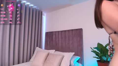 XIMENA LOPEZ online show from May 8, 6:57 pm