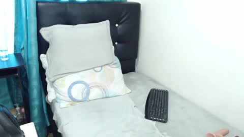 Xio77 online show from December 20, 11:54 am