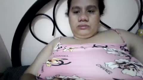xjuicytits online show from June 2, 12:34 am