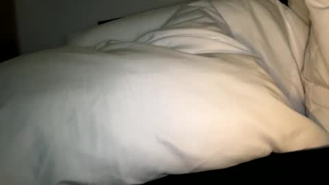 xmomentumx online show from February 15, 8:22 pm