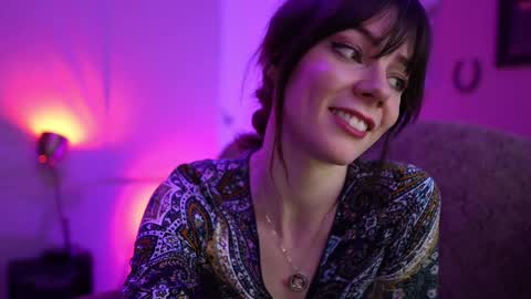 Bella Bondai online show from February 9, 3:12 pm