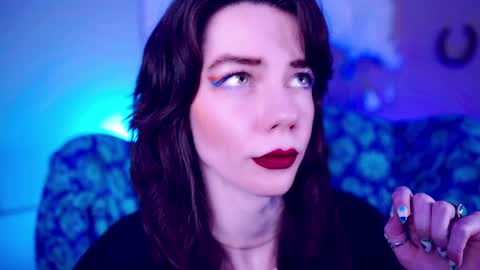 Bella Bondai online show from October 18, 2:21 pm