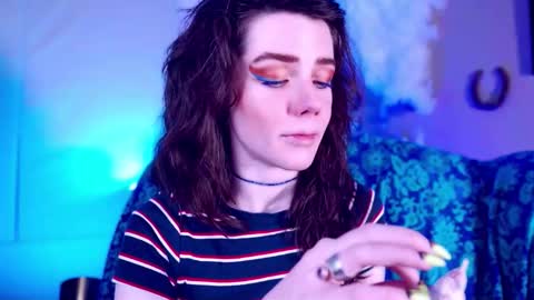 Bella Bondai online show from March 14, 4:38 am