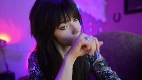 Bella Bondai online show from February 23, 11:44 am