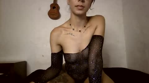 xoxo_natix online show from July 16, 4:27 am