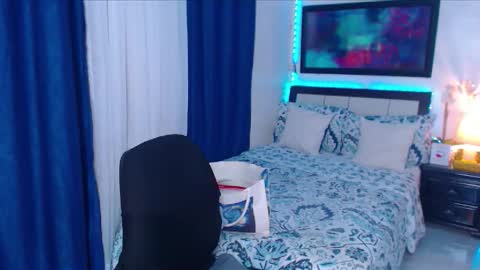 amanda online show from February 11, 6:06 am