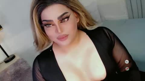 xsabbylicious69 online show from October 12, 2:15 am