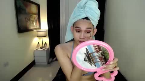 xtspetitehugecock online show from February 1, 9:17 am