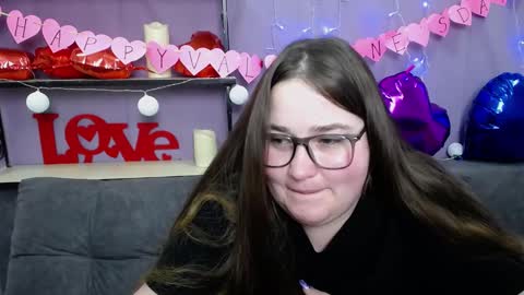 Snapshot of xx_daniella_xx chatting on February 11, 10:14 am xx daniella xx online show from February 11, 10:14 am