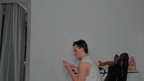 raul online show from February 20, 7:49 pm