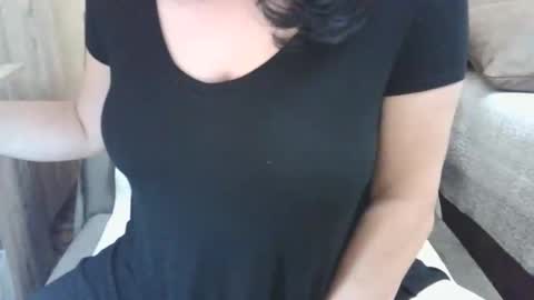 HotMomAlex online show from June 8, 7:48 pm