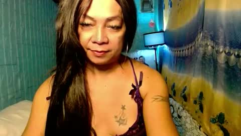 xxaprillovexx online show from March 2, 2:38 am